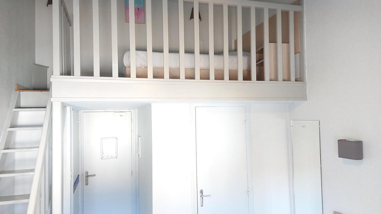 Locqueltas Logis Hotel Vannes Nord Le Clos Des Hortensias מראה חיצוני תמונה
