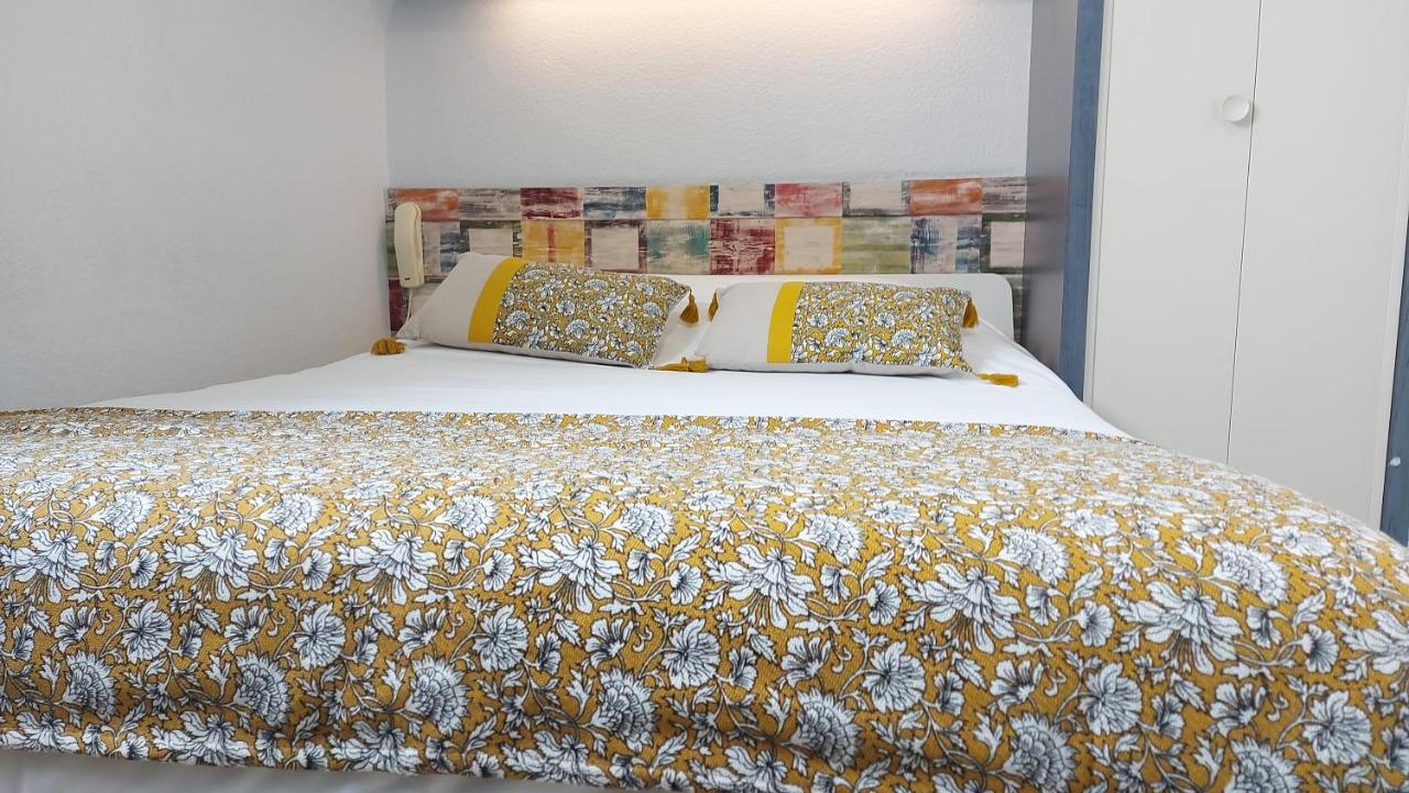 Locqueltas Logis Hotel Vannes Nord Le Clos Des Hortensias מראה חיצוני תמונה