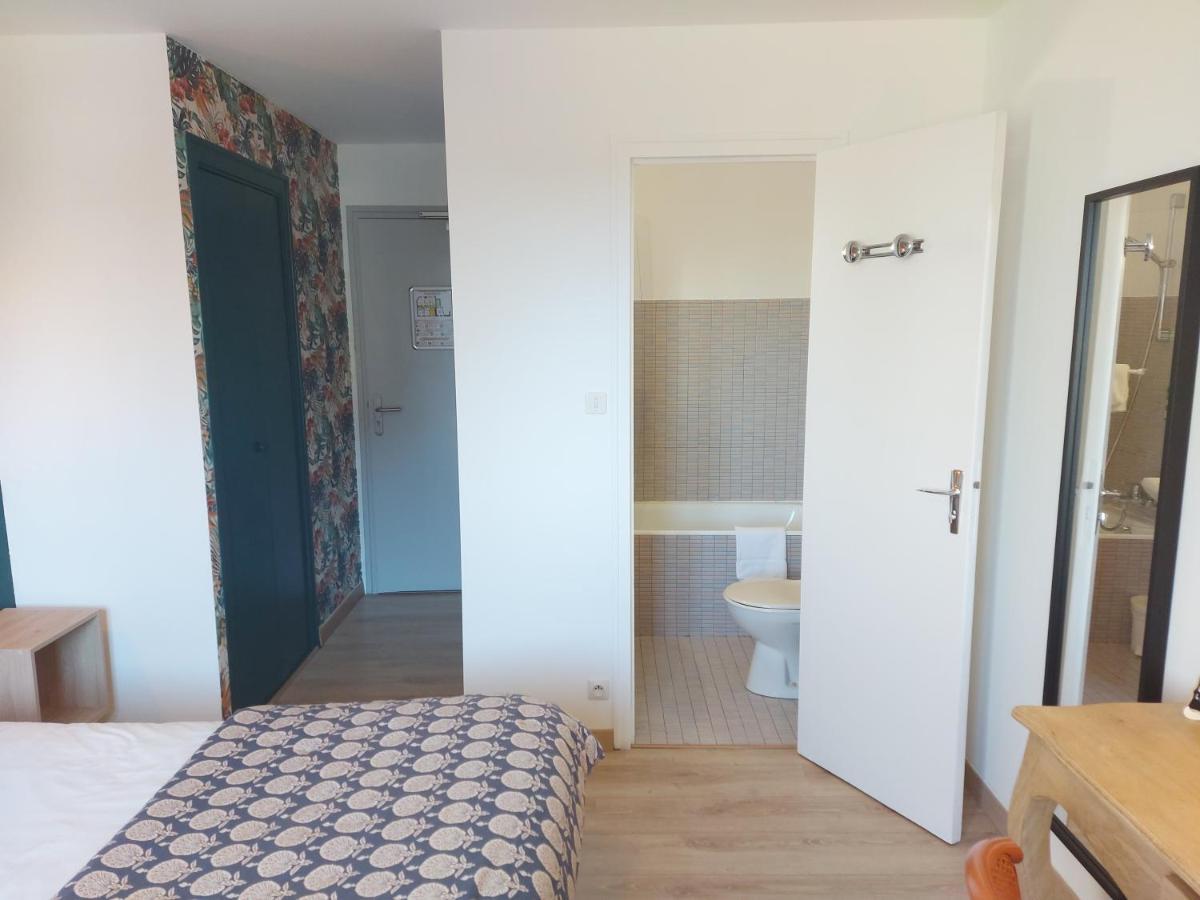 Locqueltas Logis Hotel Vannes Nord Le Clos Des Hortensias מראה חיצוני תמונה