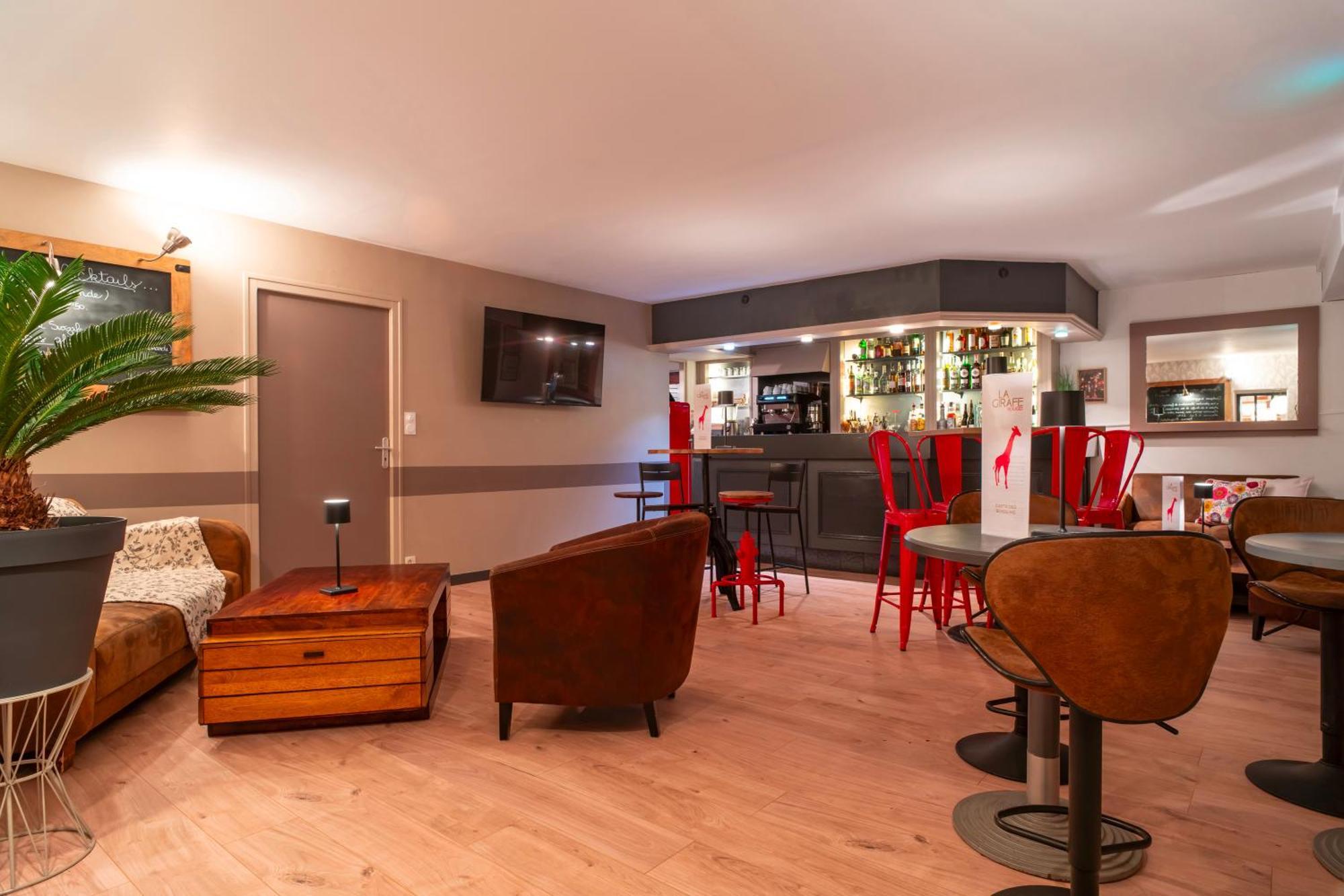 Locqueltas Logis Hotel Vannes Nord Le Clos Des Hortensias מראה חיצוני תמונה